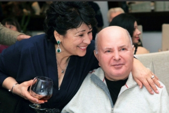 «Ի՜նչ հայ, հրեա է» («Հրեա­նե­րից պր­ծանք, ան­ցանք հա­յե­րին»)