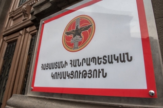 Գրիգոր Ավալյանն ինքնակամ, առանց որևէ պարտադրանքի որոշել է հրաժարվել մանդատից. ՀՀԿ-ն պատասխանում է Լևոն Տեր-Պետրոսյանին