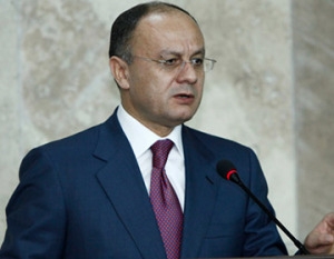Բաժանված լինելով իրարից տարբեր կուսակցական կրծքանշաններով մենք կարող ենք մեր իսկ ձեռքերով մահացու թակարդ պատրաստել մեր փոքրիկ, անկախ պետության հաղթանակած ժողովրդի համար.Սեյրան Օհանյան