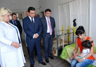 Նախարարն այցելել է երեխաներին