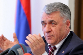«Հինգ հարց եք տվել և մնում եք ինձ պարտք 500 դոլար»