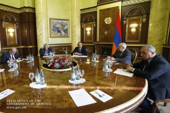 Նրանք միայն թեյել են ու ոչինչ չեն ուզում ասել 