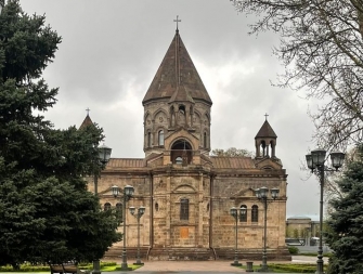 Հայաստանյան եպիսկոպոսների և թեմակալ առաջնորդների ժողով Մայր Աթոռում