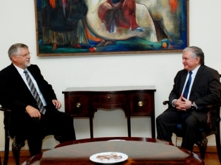  Նալբանդյանը Զալբերի հետ քննարկել է Ղարաբաղի խնդիրը