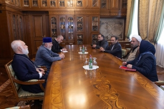 Ամենայն Հայոց Կաթողիկոսն ընդունեց «Էսրա» միջազգային հիմնադրամի նախագահին