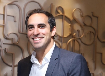 Արա Խաչատրյանի բնակարանում ու մեքենայում խուզարկությունը փաստաբանը կապում է վարչապետի խոսնակի հայտարարության հետ