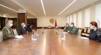 Դավիթ Տոնոյանն ընդունել է Իրանի դեսպանին