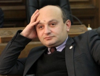 Քառյակի ճգնաժամի խորանալով՝ խորանում է նաև ներքաղաքական ճգնաժամը