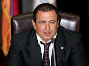 Ծառուկյանը գին է բարձրացնում