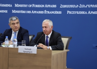 Լիբանանում ՀՀ դեսպանը հանդիպել է փոխվարչապետի հետ