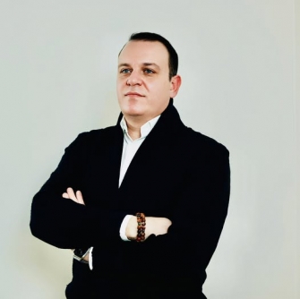 Իշխանությունը ձգտում է հետաձգել անխուսափելին ներքին շանտաժի, վարչական կախվածության և հասարակական վախի միջոցով 