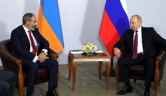 Վարչապետը հեռախոսազրույց է ունեցել Վլադիմիր Պուտինի հետ