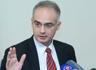 Լևոն Զուրաբյանը արդարանում է ու մեղադրում