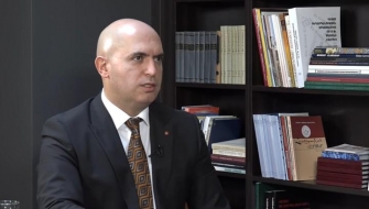 Արմեն Աշոտյան. Մենք իշխանություններին չենք ասում, որ դավաճան են, ասում ենք, որ տգետ ու ամբարտավան են