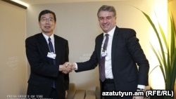 Կարեն Կարապետյանը Դավոսում ԱԶԲ նախագահի հետ քննարկել է մի շարք ծրագրեր