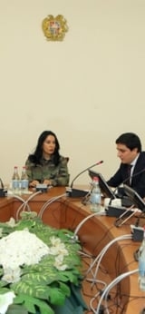 Ի՞նչն է հաղթելու՝ արժանապատվությունն ու պրոֆեսիոնալի՞զմը, թե՞, ռեժիմի «ոտնաշոր» դառնալու լատենտ, կամ բացահայտ մղումը