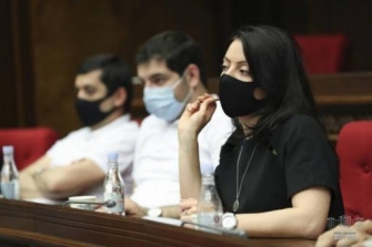 Իշխող խմբակցությունում 10 վարակակիր կա