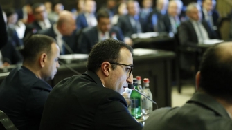 Նախարարը կոչ է անում կրոնական կազմակերպություններին չեղարկել զանգվածային ծեսերը