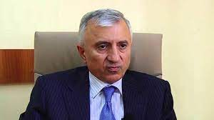 Երբ չգիտեք ինչ անեք, գործեք Սահմանադրությանը համապատասխան