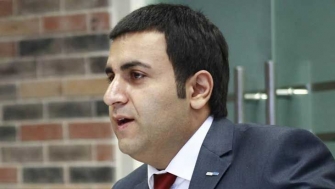 Բաբկեն Հարությունյան. Խալի լվանալը բրենդավորած ԱԺ նախագահը թերանում է իր աշխատանքում