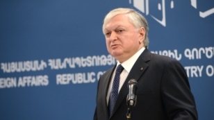 Նալբանդյան. «Վերահաստատում ենք ժողովրդավարությանը մեր հավատարմությունը»