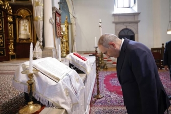 Սահմանադրությունից դուրս իշխանություն