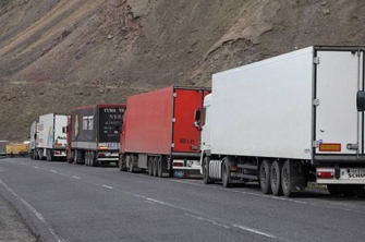 Վերին Լարսում հազարավոր բեռնատարներ են կուտակված