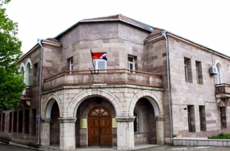 ԼՂՀ ԱԳՆ. Ցավալի է, որ ԵԱՀԿ ՄԽ համանախագահներն անհրաժեշտ սկզբունքայնություն չեն ցուցաբերում եռակողմ բանակցային ձևաչափի վերականգնման համար