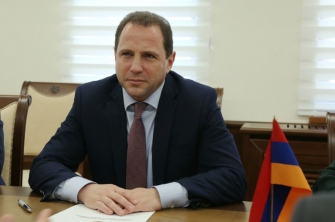 Հայաստանի ՊՆ նախարարը մեկնել է Մոսկվա