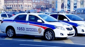 Հորդորում ենք վարորդներին ենթարկվել ճանապարհային ոստիկանության հրահանգներին և կապալառու կազմակերպությունների աշխատակիցների ցուցումներին