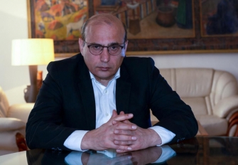 Երբ ընտրությունների հանդեպ վստահությունը կորչում է, և քաղաքական պայքարի անգամ խաբկանքը չի գործում, այցելում է Սև Կարապը