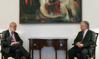 Արտգործնախարարն ընդունել է Լեհաստանի Սենատի անդամին