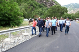 Բակո Սահակյանը ծանոթացել է Սոթք-Մարտակերտ մայրուղու շինարարության ընթացքին