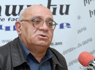 «Հիմա բոլորը չոքեչոք, շնիկի նման պտտվում են Պուտինի շուրջը»