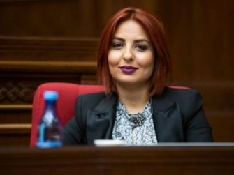 Իմքայ­լա­կան պատ­գա­մա­վոր­նե­րը ոչ միայն ի­րենց, այլև խորհր­դա­րա­նի ու պե­տու­թ­յան վար­կա­նիշն են գցում
