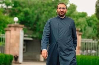 Բոլորս պատանդ ենք այս չարության, տգիտության, ռեպրեսիաների, իշխանության համար հուսահատ պայքարողների ձեռքում