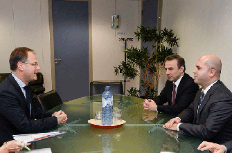 Արմեն Աշոտյանը հանդիպել է Եվրոպական հանձնաժողովի հանձնակատարի հետ