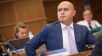 Արմեն Աշոտյան․ Հազար եմ ասել, որ Նիկոլին զինեք քաղաքական, պատմական, քարոզչական գիտելիքներով, նոր դրսերում ելույթների թողեք