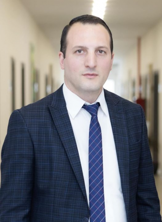 «Հաջողակ տղամարդիկ» ու «առաջին տիկինը».  «не виновата я, он сам пришел»