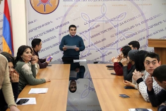 Մանկատան 30 շրջանավարտ բնակարանի գնման վկայագիր է ստացել