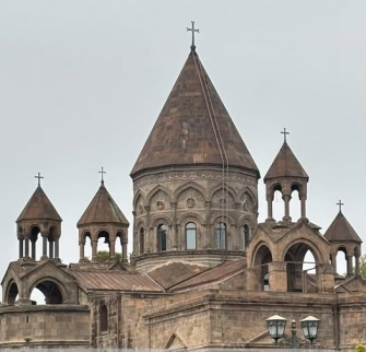 Կարգալույծ է հռչակվել Տ․ Տարոն քահանա Հունանյանը