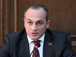 Միմյանց չեն հակասում