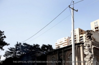 Հին հենասյուները փոխարինվում են նորերով