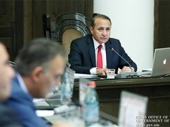 Կառավարության արտահերթ նիստը նախորդեց ԱԺ արտահերթ նստաշրջանին