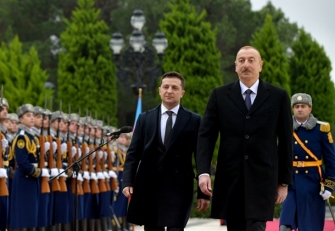 Հո մենակ չէ՞ր թողնելու Ալիևին