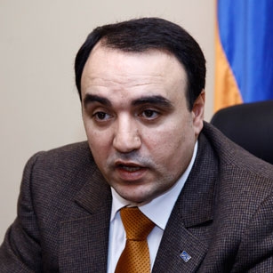Ռոբերտ Քոչարյանի տեսակետները ես բաժանում եմ երկու մասի՝ բովանդակային և քաղաքական