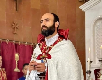 Որպես ամուսնացյալ հոգևորական՝ չունեմ նիկոլ փաշինյան անունով եղբայր