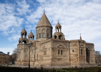 Աննախադեպ ոտնձգություն համայն հայության հոգևոր կենտրոնի, եկեղեցականների և հավատավոր ժողովրդի նկատմամբ
