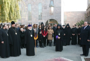 Մայր Աթոռ Սուրբ Էջմիածնում երեք հոգևորականներ եպիսկոպոսության աստիճան են ստացել