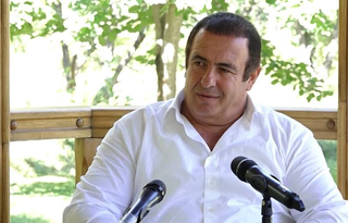 «Ընչի՞ ИМЕННОЙ Ծառուկյանը»